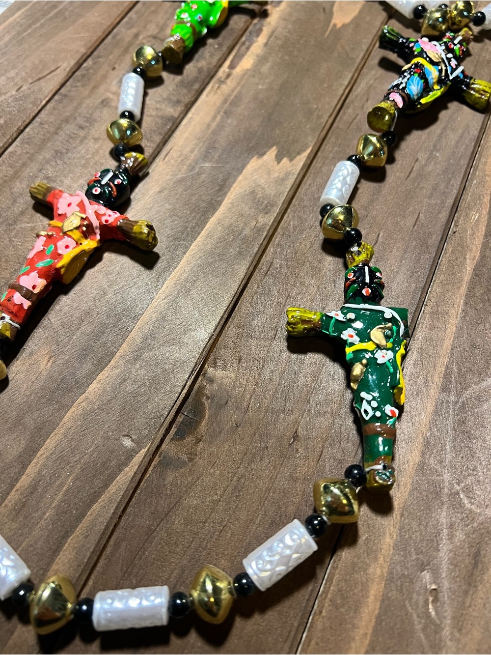 Deluxe Mardi Gras Beads 2 Necklaces Vodoo Dolls Crawfish Jester Plastic Pearls - Picture 2 of 8